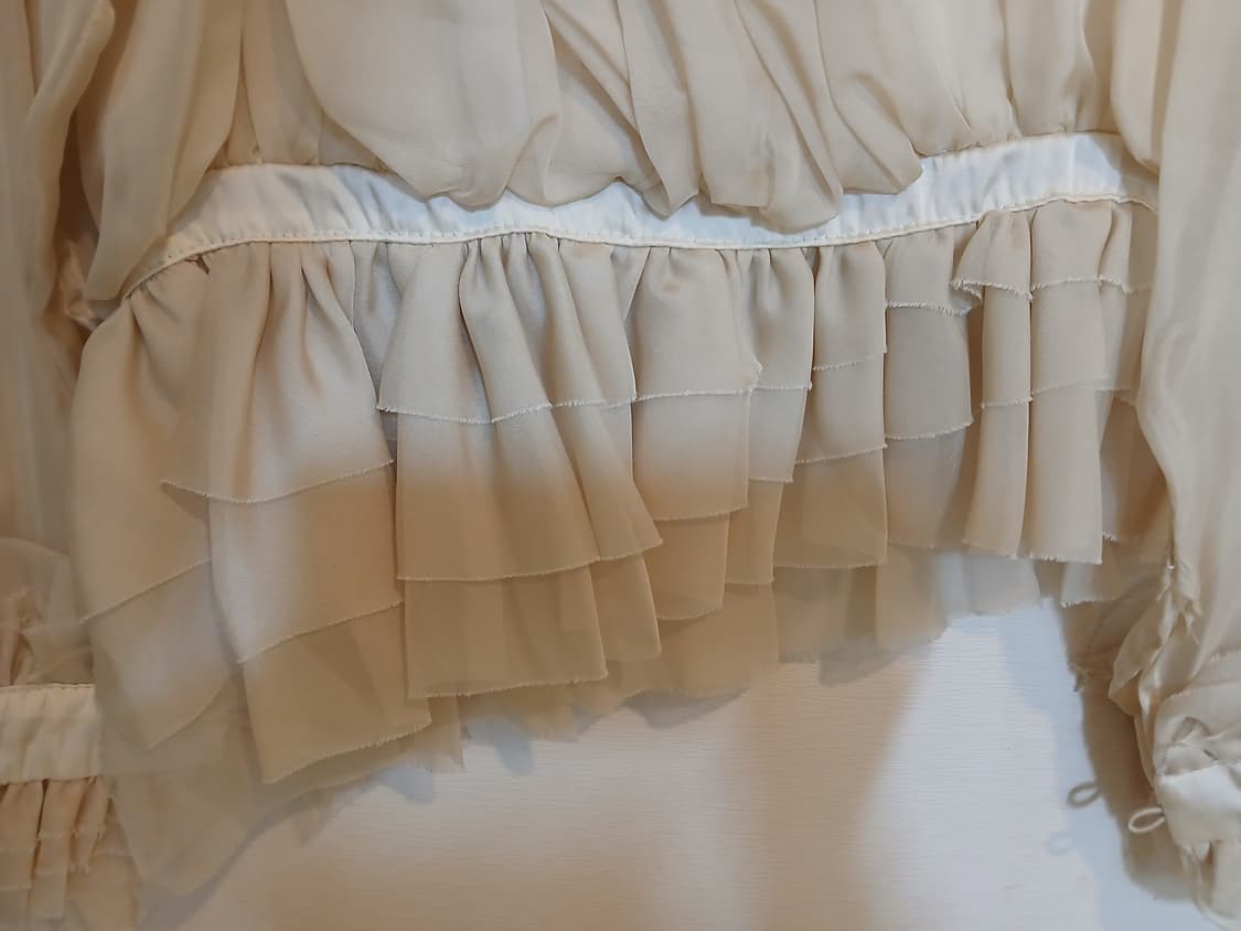 고급 프릴 시스루 아이보리 쉬폰 블라우스 셔츠 홀복 드라이 상태 상품이미지4