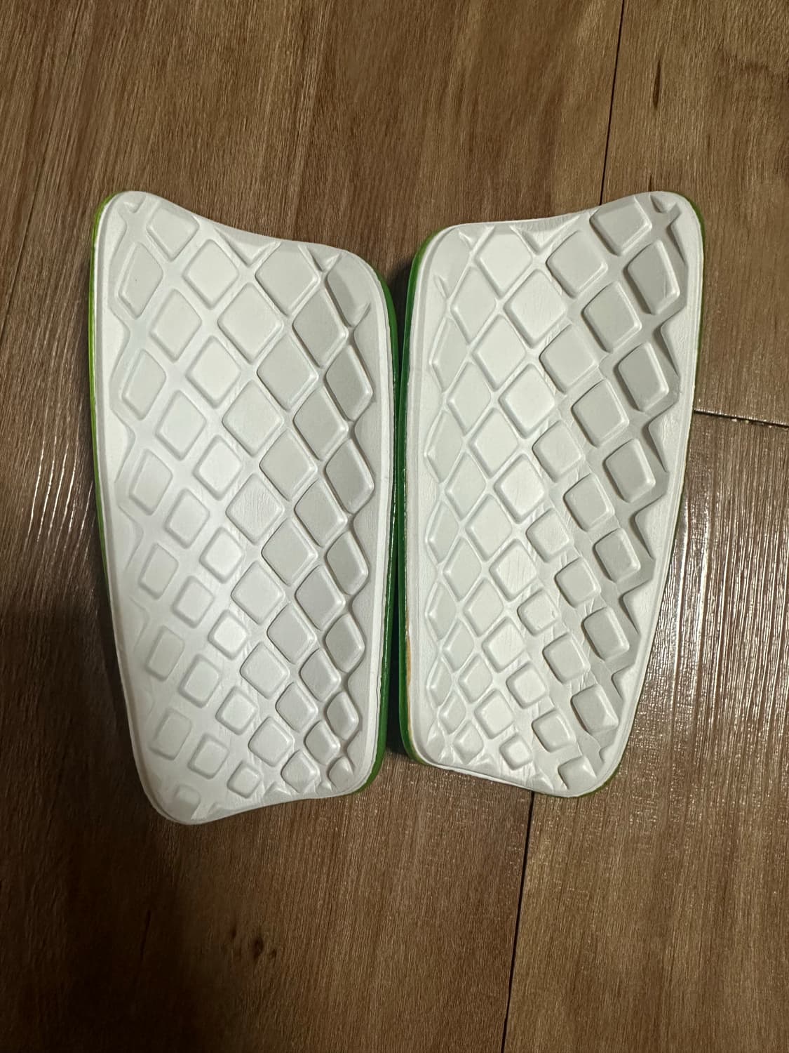 나이키 머큐리얼 라이트 축구 정강이 보호대 L 판매 상품이미지2