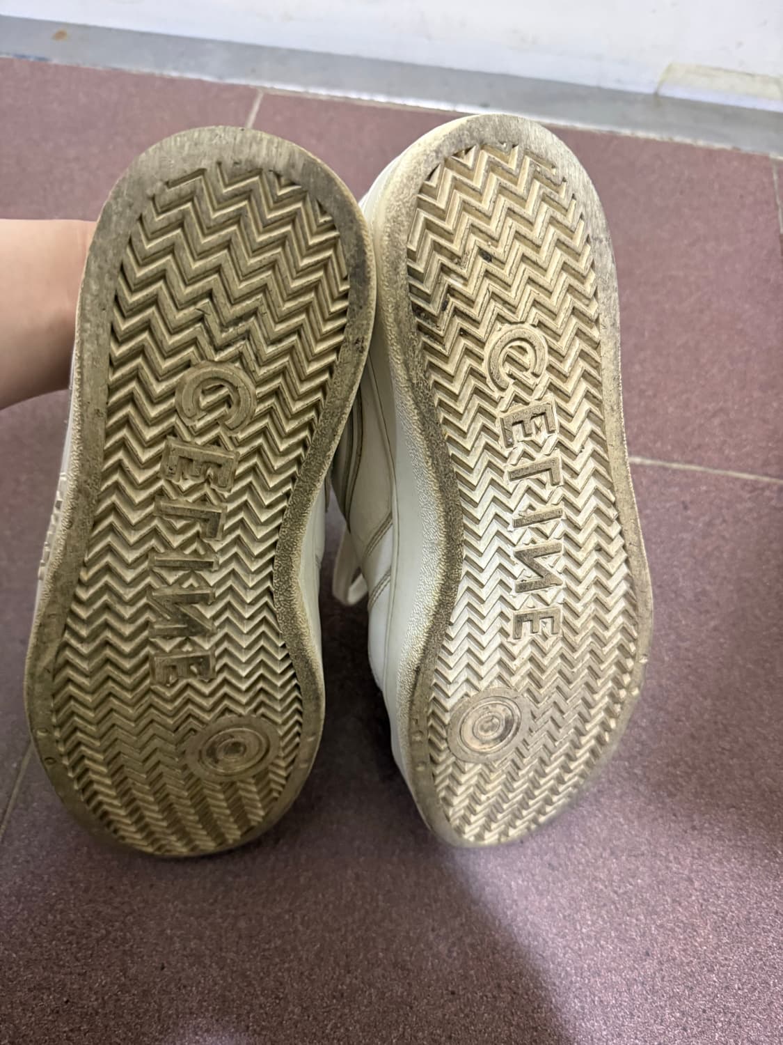 셀린느 스니커즈 270사이즈 상품이미지4