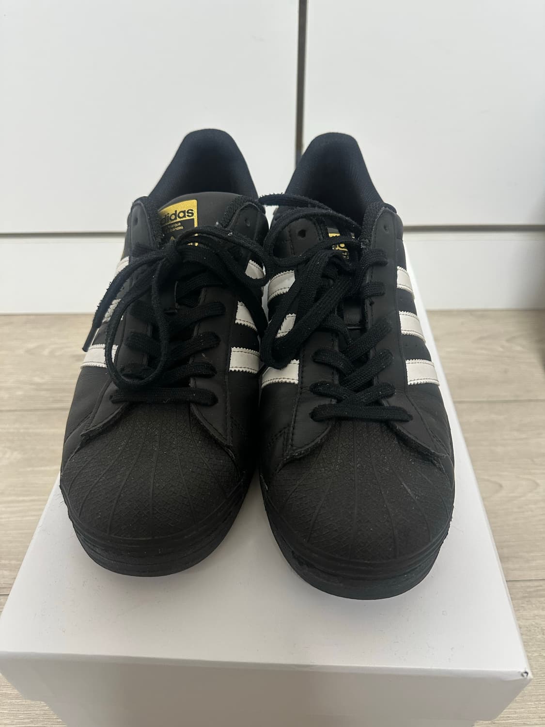 아디다스 슈퍼스타 코어 블랙 화이트 285 상품이미지4