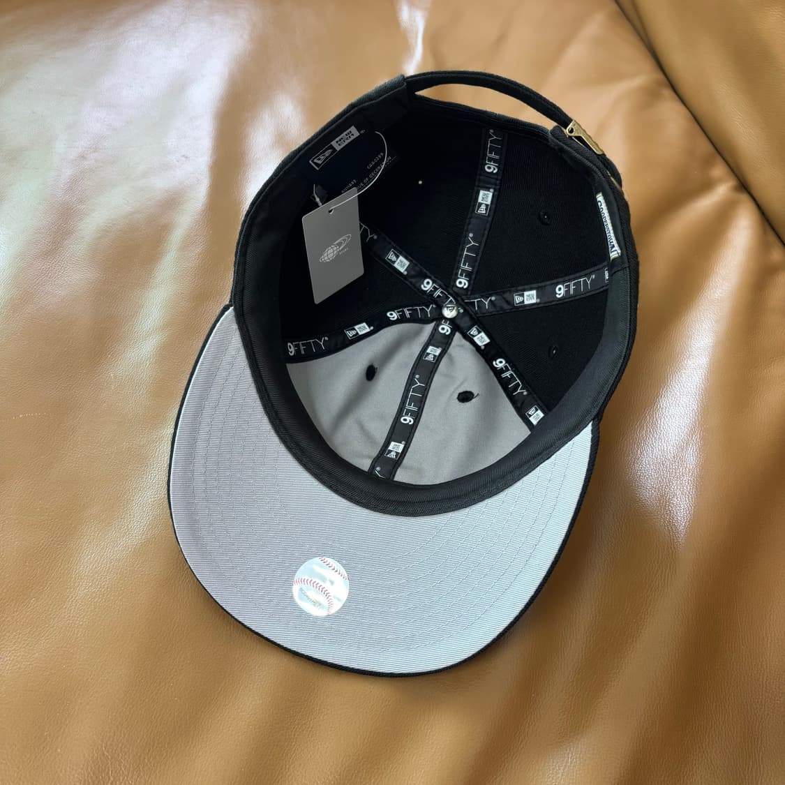 BEAMS 빔즈 빔스 뉴에라 9Fifty 6패널 볼캡 모자 메츠 블랙 상품이미지6