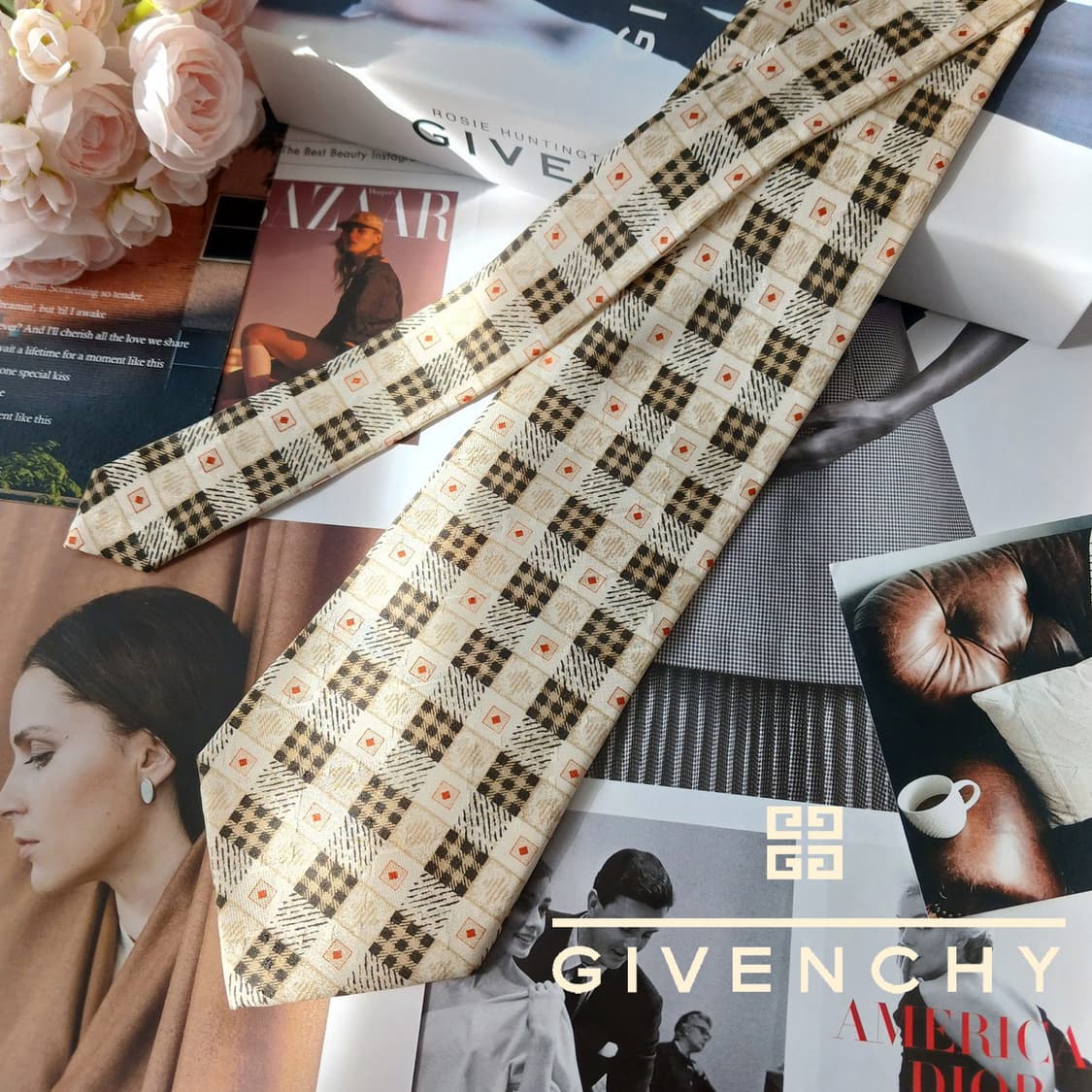 지방시 실크 아이보리 체크 패턴 넥타이 9.6cm A+등급 A18949
 상품이미지1