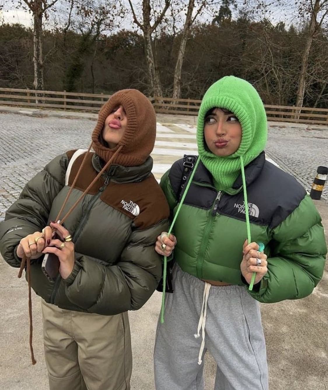 노스페이스 로고 브라운배색 딥그린 패딩 100 상품이미지8