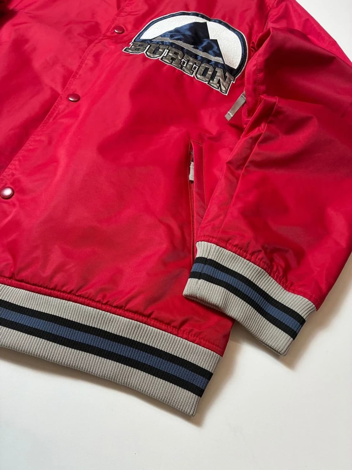 스타터 x 버튼 로고 자수 바시티 자켓 PN8180 상품이미지4