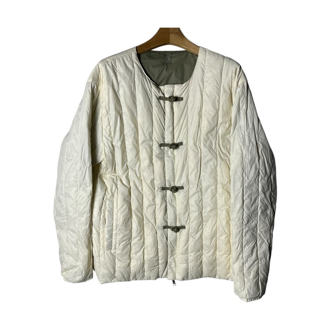 [Taion x Beams] 타이온x빔즈라이트 리버시블 라이트패딩 상품이미지2