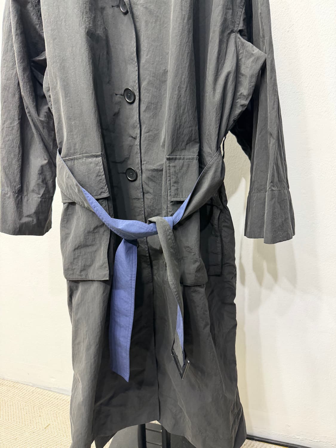 정품) JW앤더슨 유니클로 여성 바람막이 코트 XL 상품이미지3