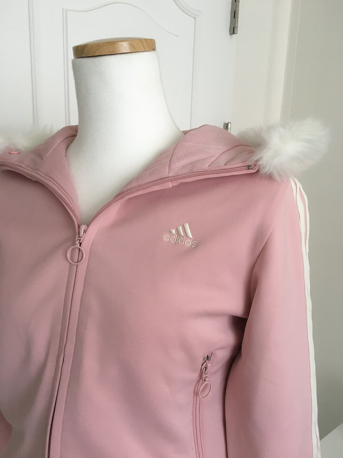 아디다스 대장급 딸기우유 y2k 퍼 후드집업 상품이미지3