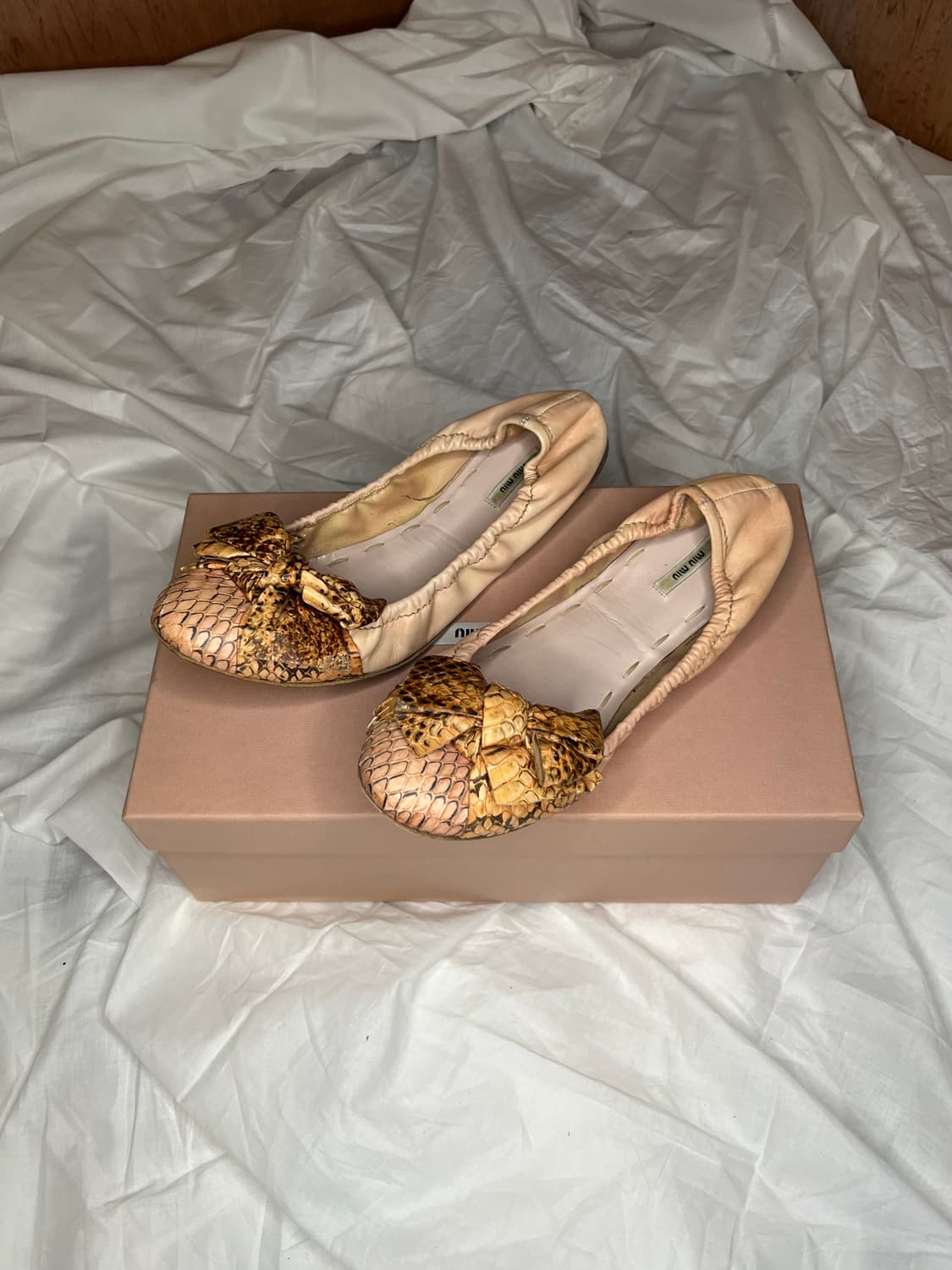 미우미우 파이톤 레더 발레 슈즈 상품이미지2