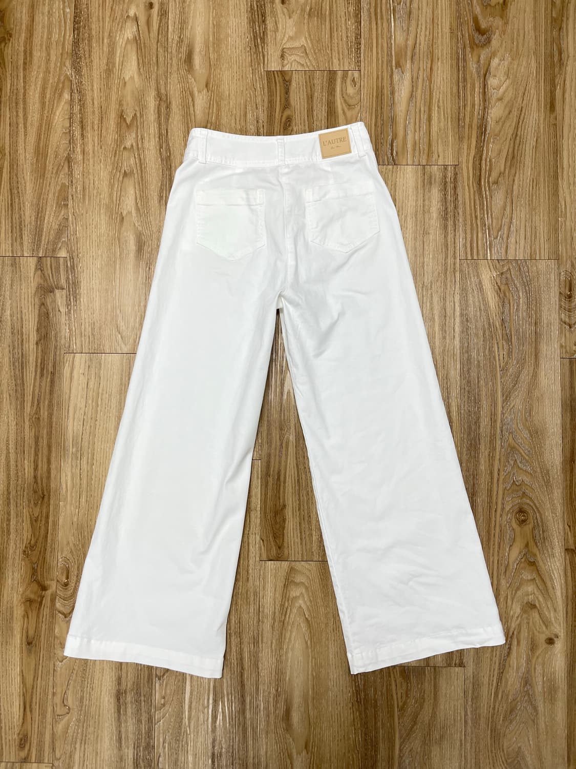 로트르드민 와이드 플레어 화이트 청바지 27 상품이미지1