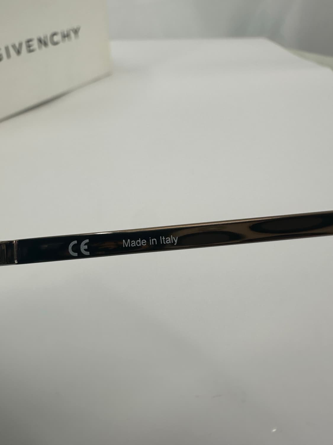 [새상품 무료배송] 정품 지방시 Made in Italy 선글라스 상품이미지9