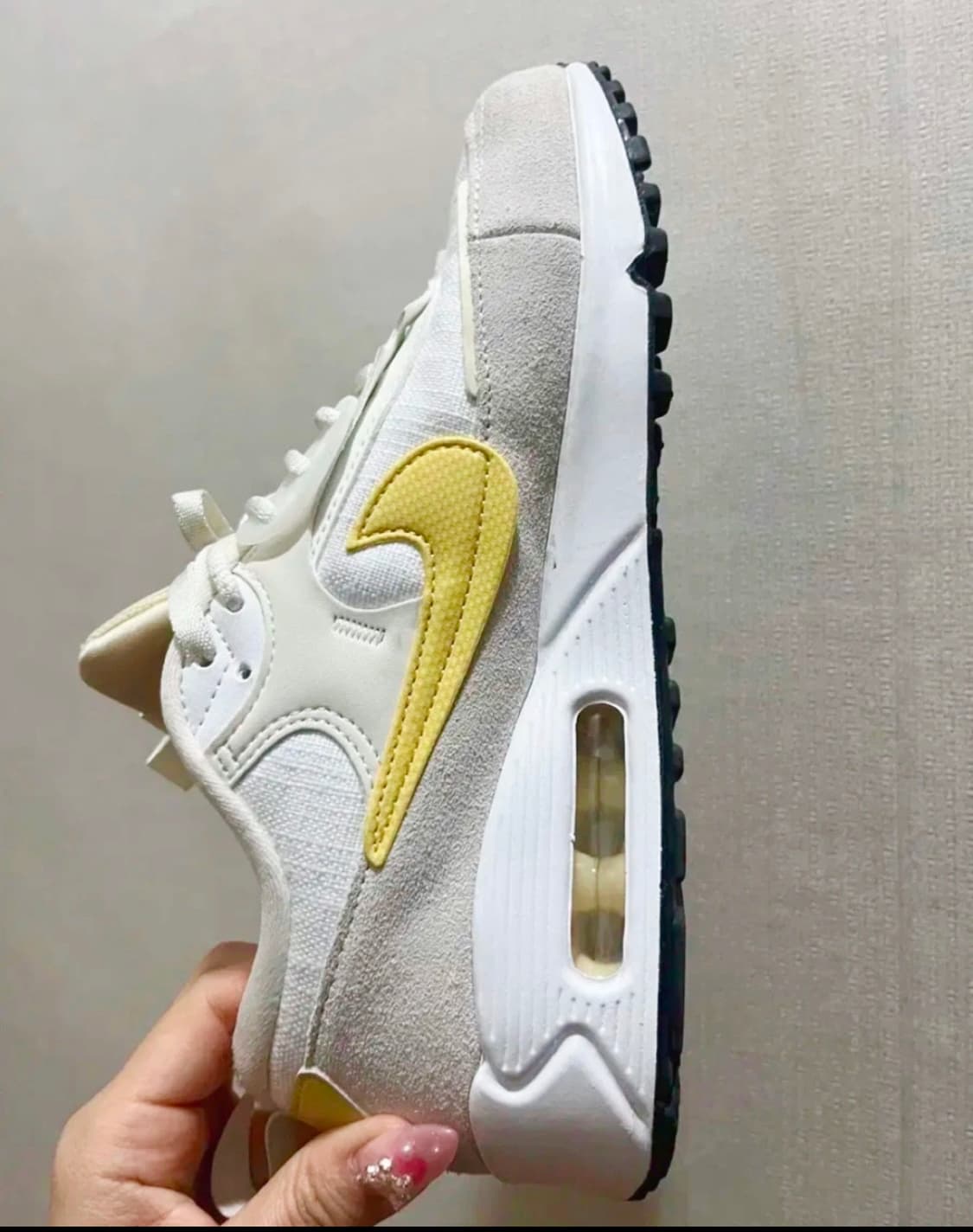 나이키 에어맥스90. 235사이즈 거의새것 상품이미지4