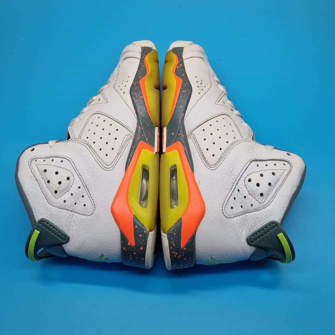 나이키 에어조던8 레트로피어스 농구화 240 상품이미지5