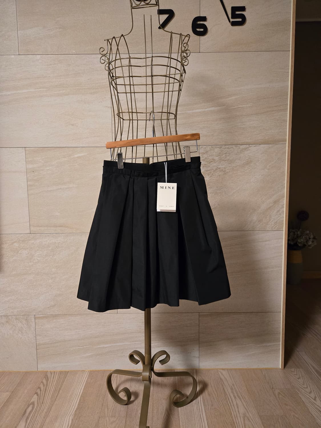 [61/미착용] MINE 마인 플리츠 미니 스커트 2024 상품이미지1