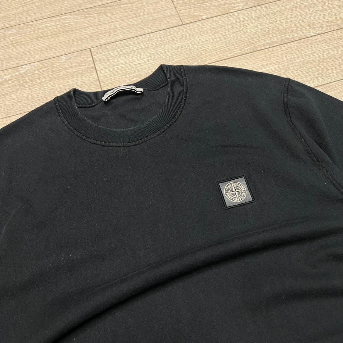 100 스톤아일랜드 반팔티 상품이미지3