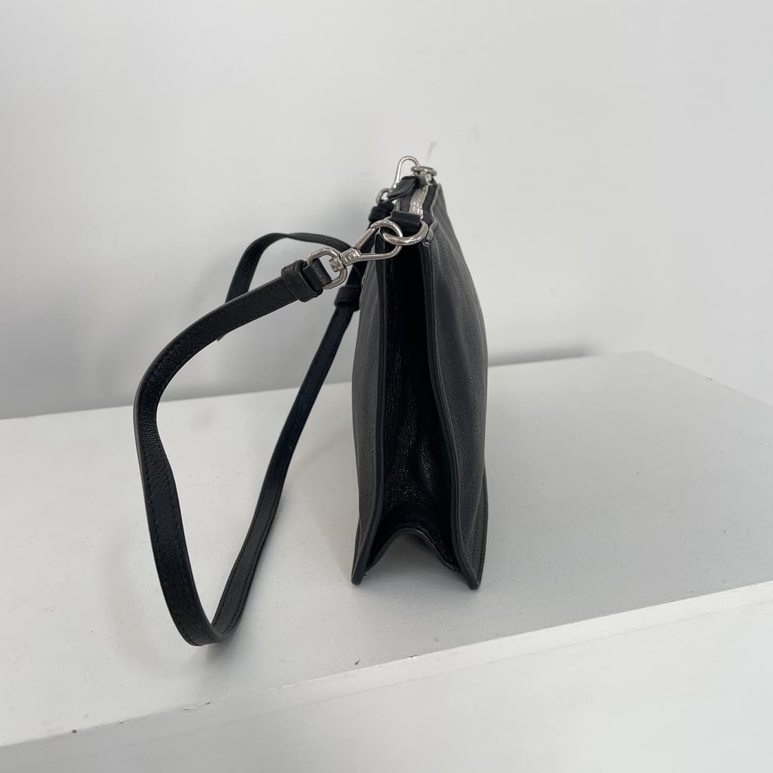 프라다 에티켓 레더 코스메틱 파우치 겸 숄더백 상품이미지5