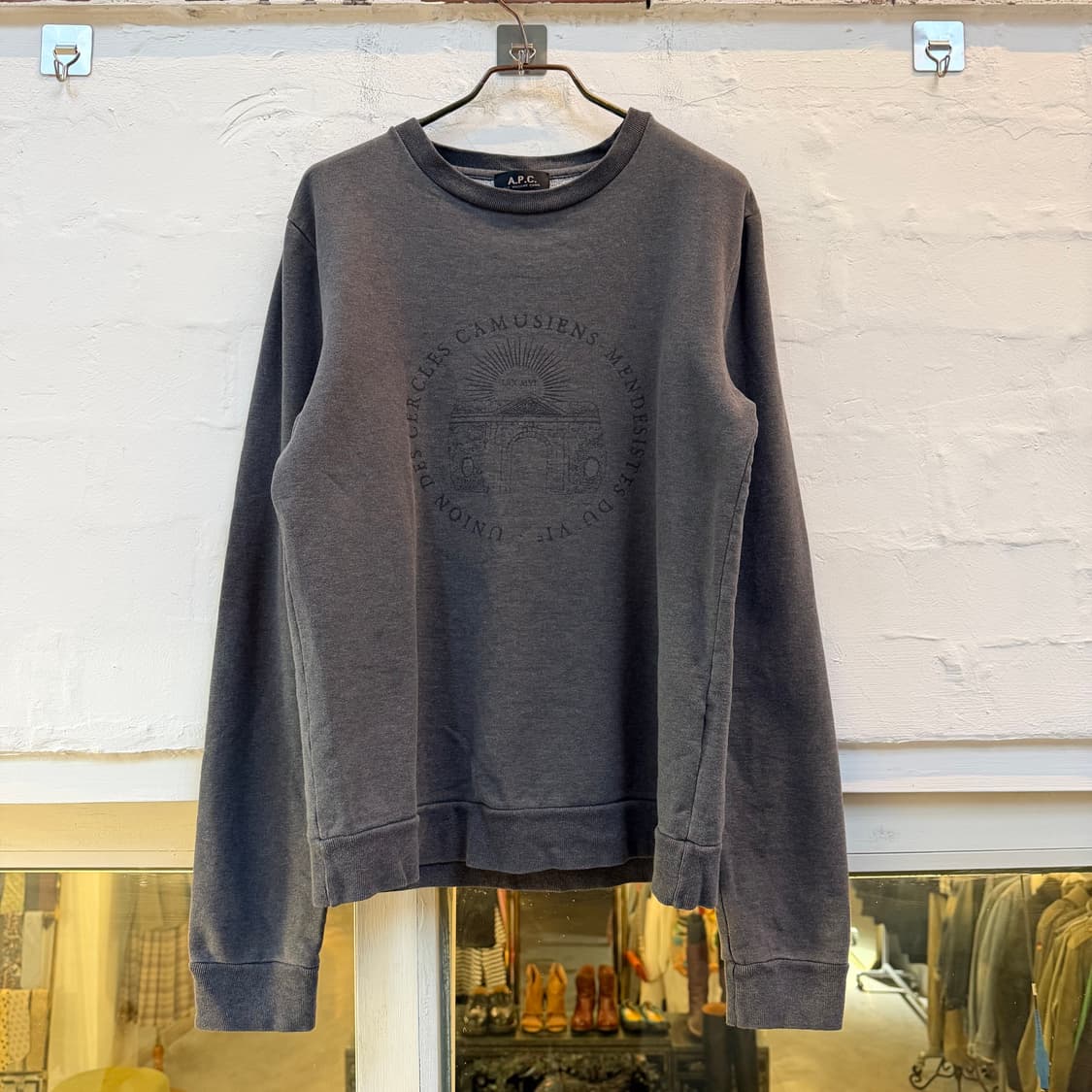 A.P.C. 그레이 맨투맨 스웻셔츠 XS 상품이미지1