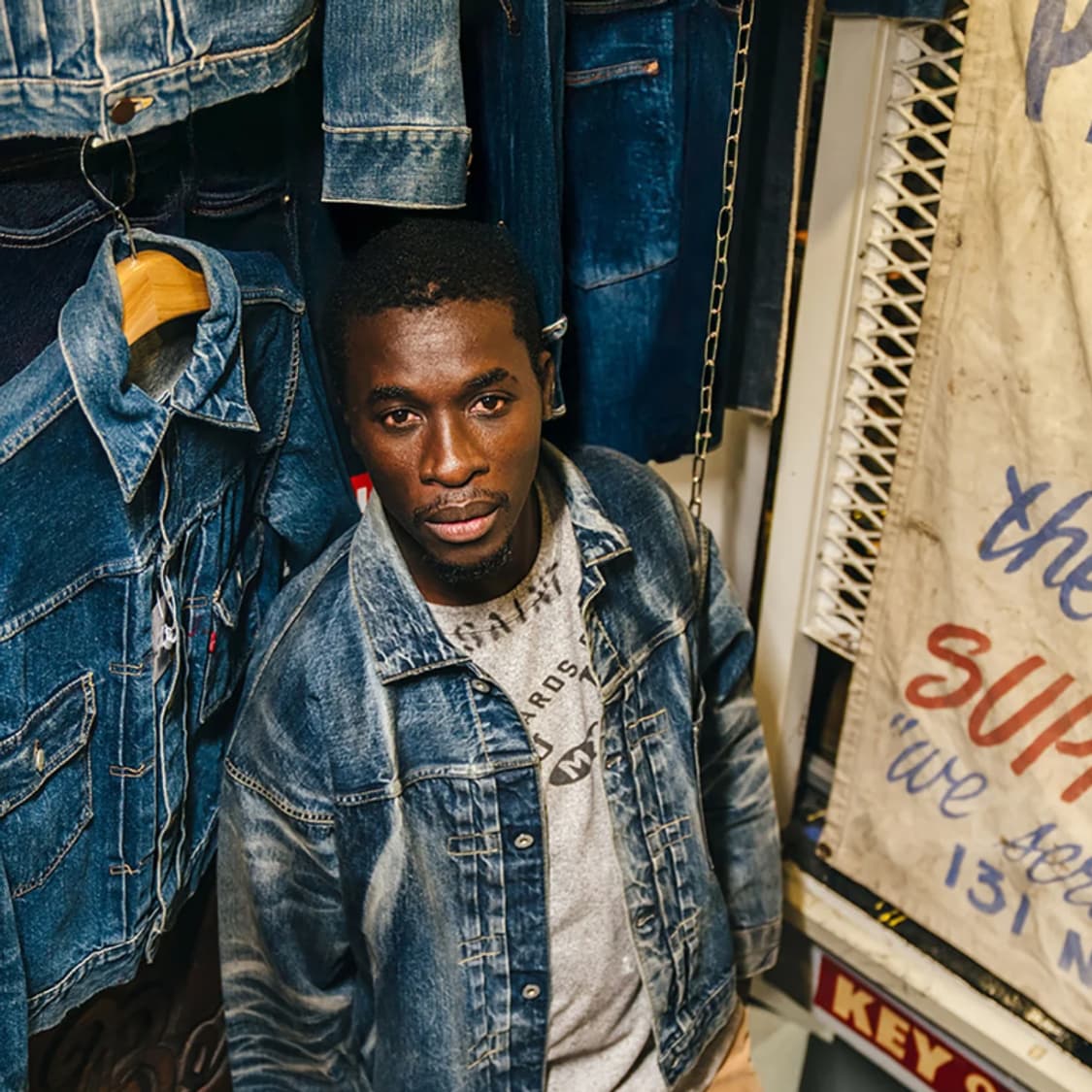 [새상품/XL] 세인트미카엘 x 베르베르진 영 반팔 티셔츠 그레이 상품이미지2