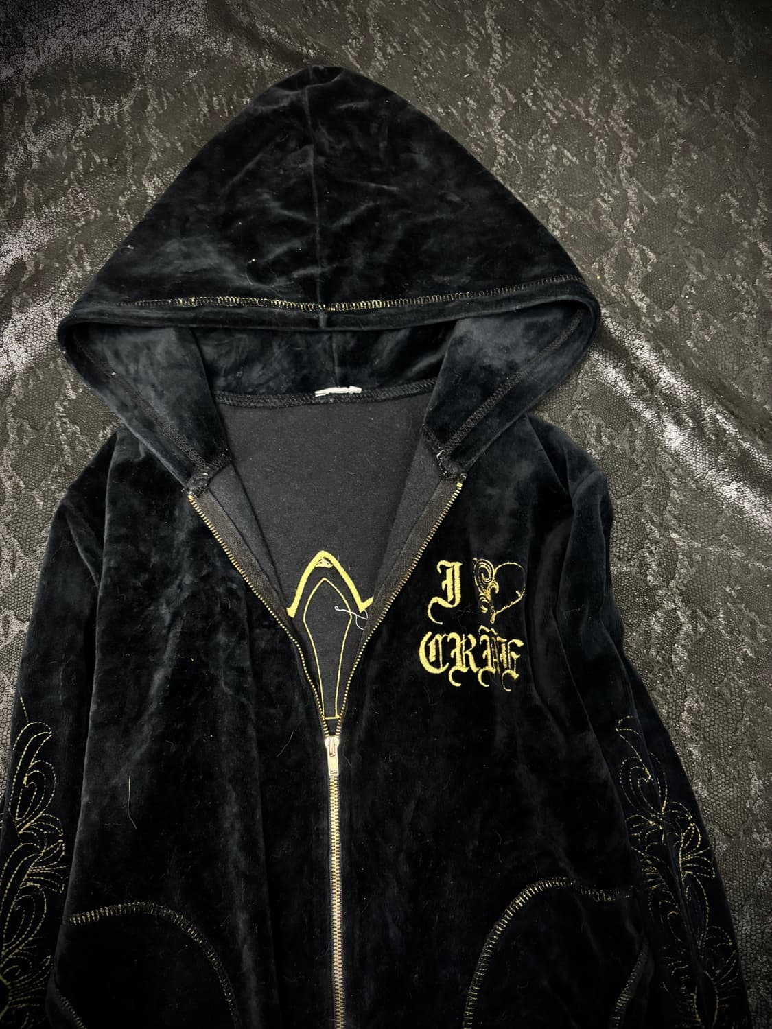  00‘s Cross Patch Velvet Hoodie Zip Up 상품이미지6