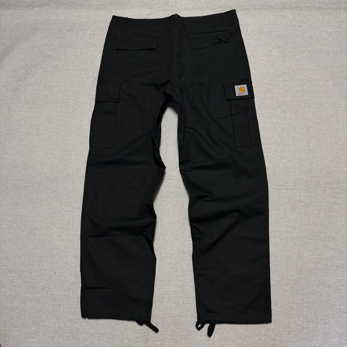 칼하트 WIP 레귤러핏 카고 팬츠 상품이미지1