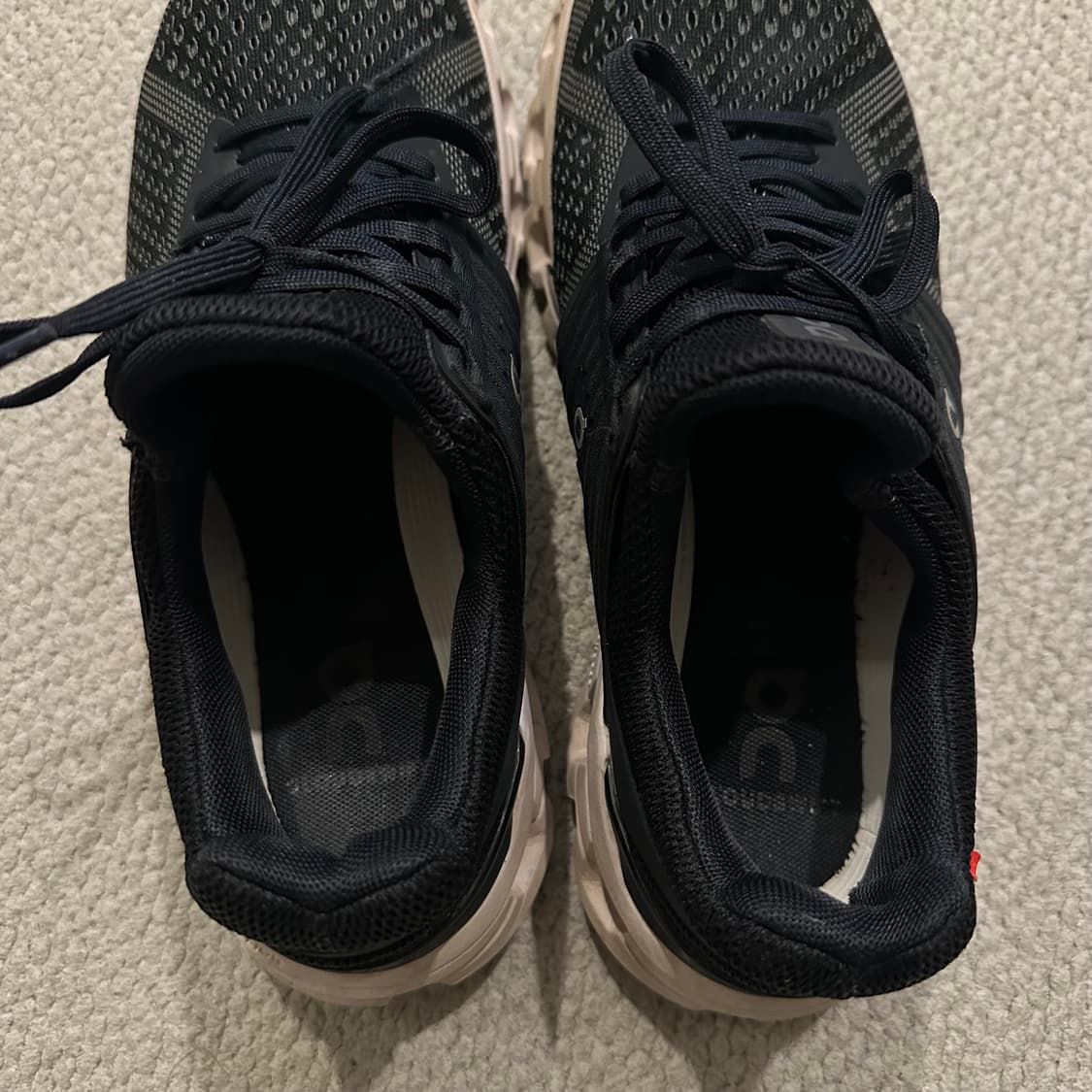 온러닝 (on running) 클라우드 스위프트 250 상품이미지5