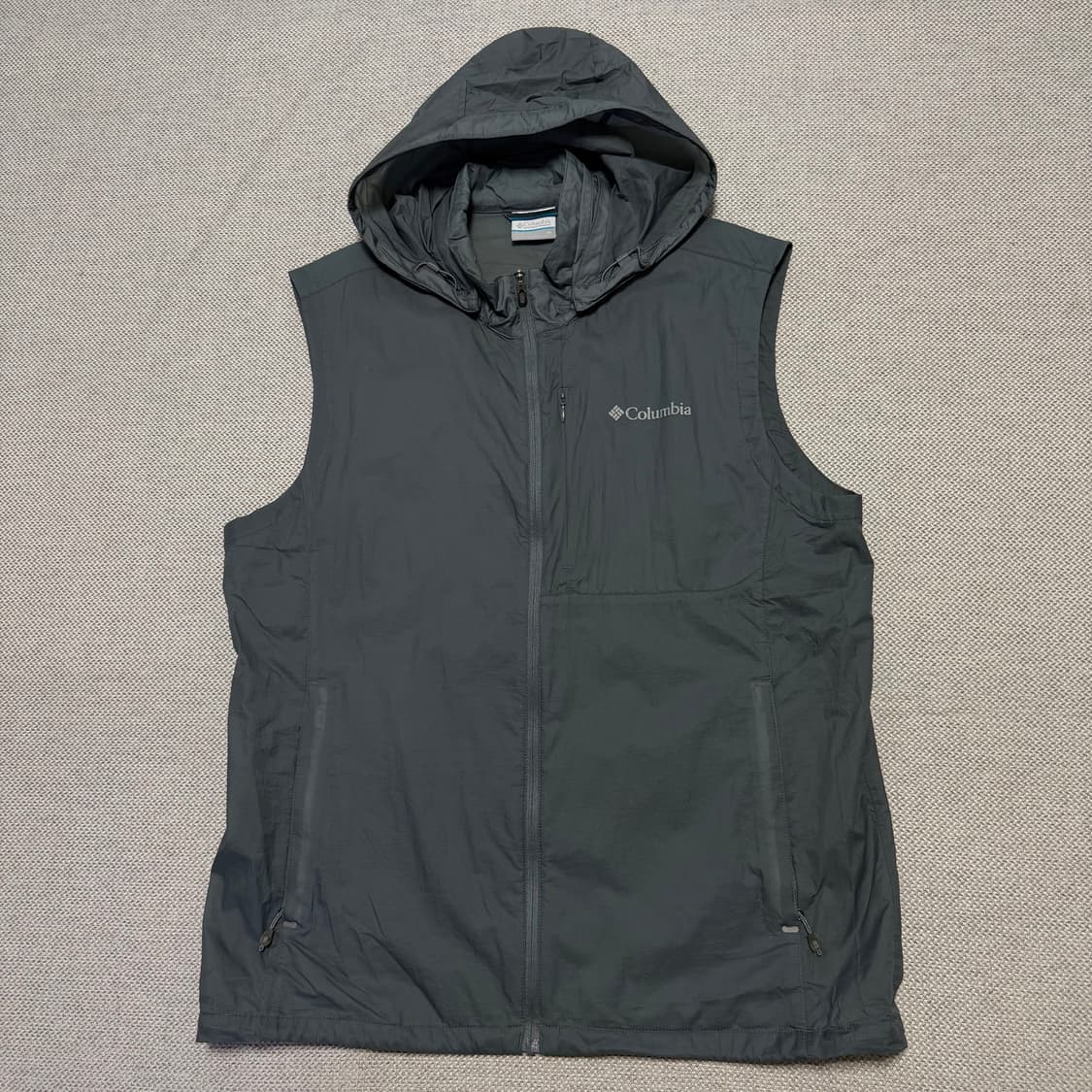 컬럼비아 옴니 쉴드 경량 바람막이 조끼 상품이미지1