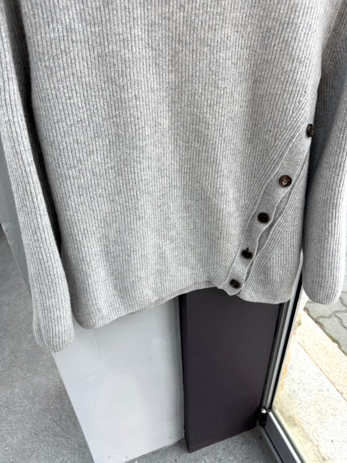 .100/ 시스템옴므 20FW 캐시미어 블랜딩 버튼 니트 상품이미지4