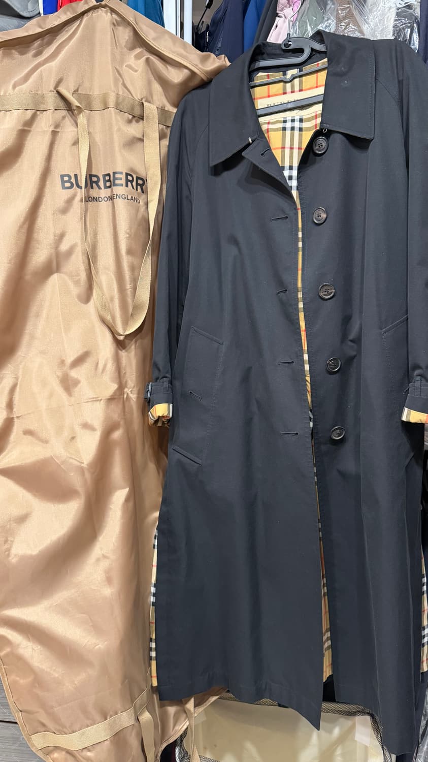 버버리 사이드슬릿 트렌치코트 블랙 상품이미지1