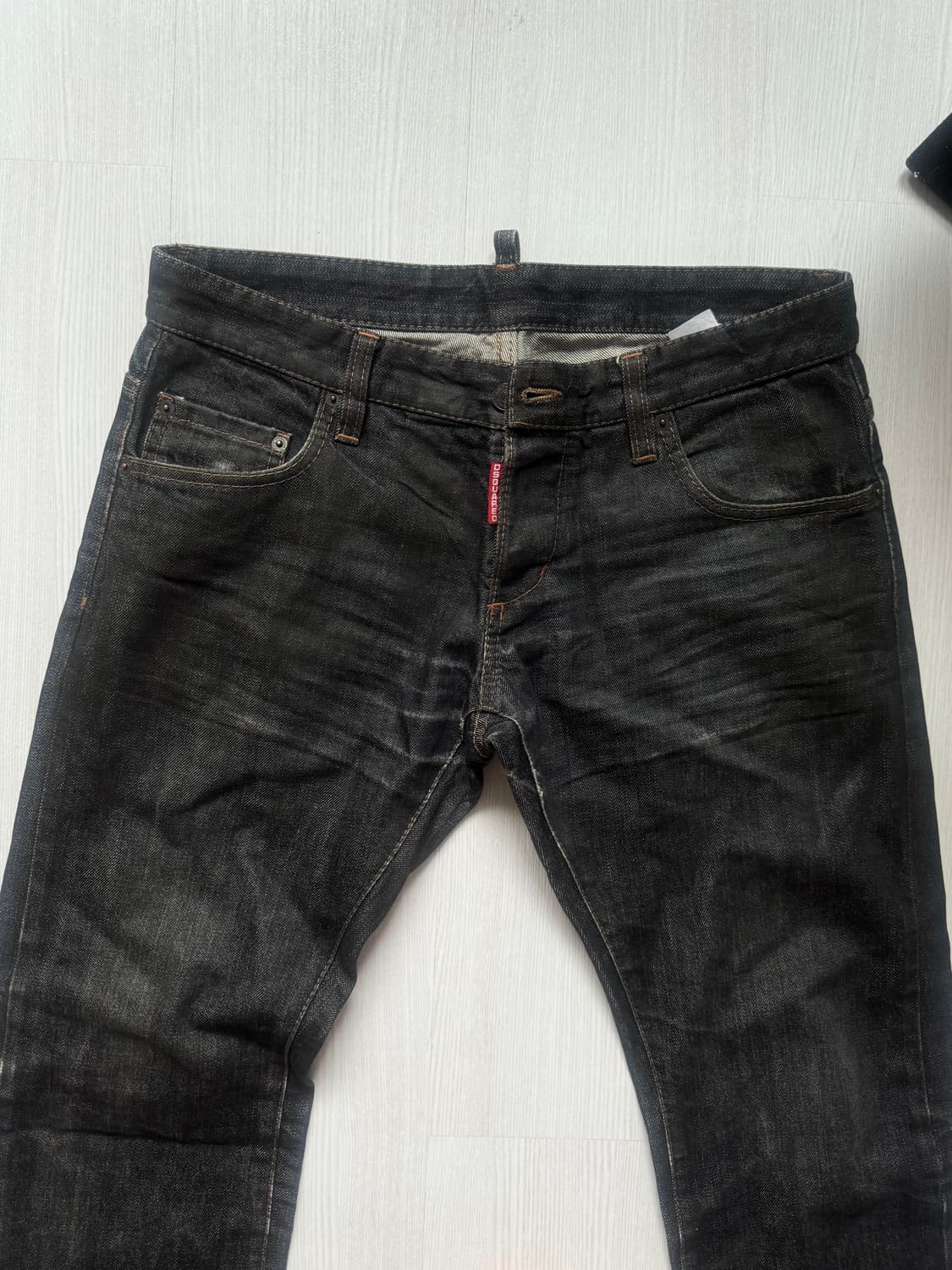 Dsquared2 black wash distressed jeans 상품이미지10