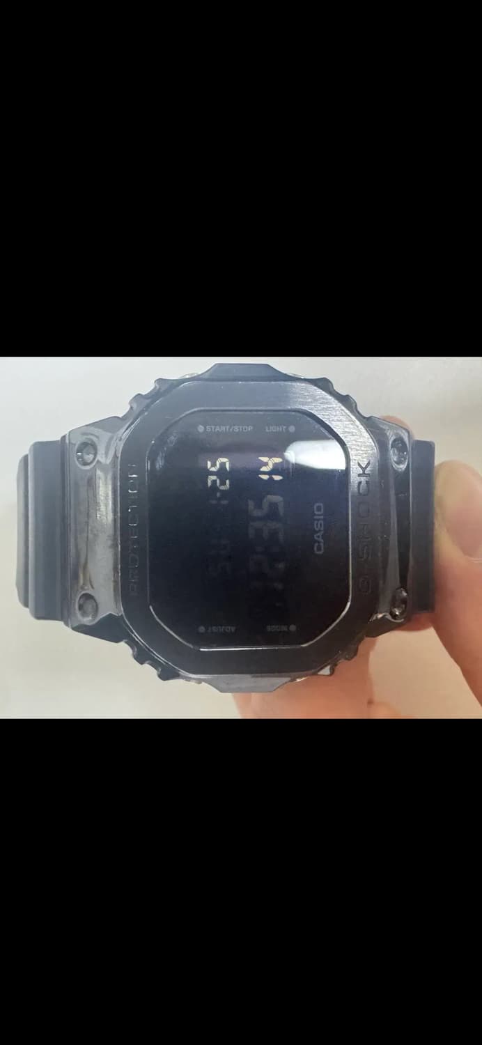 주우재 시계 GM-5600UB-1DR 상품이미지2