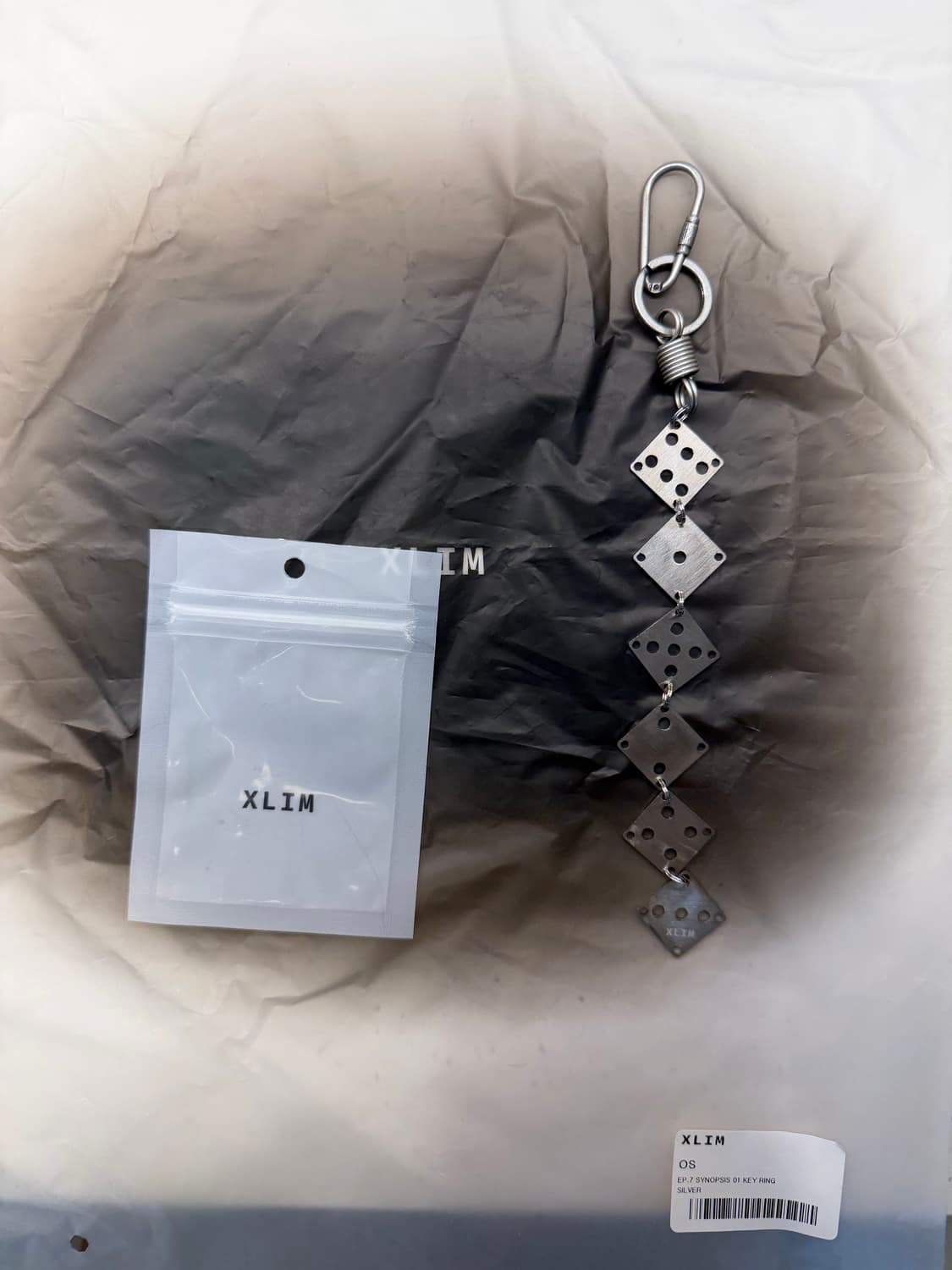 xlim ep.7 시놉시스 키링 상품이미지2