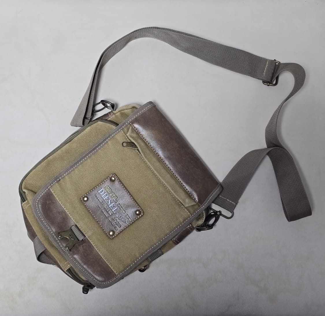 디젤 DIESEL 테크니컬 빈티지 크로스백 상품이미지5