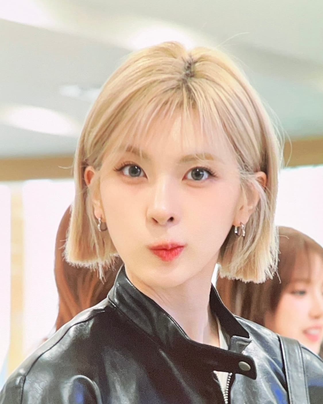 (엔믹스 배이 착용) 하트 귀걸이 피어싱  상품이미지4