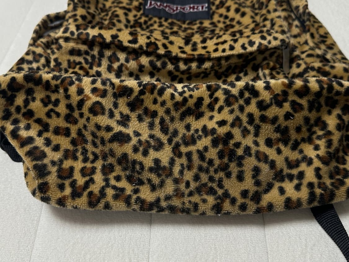 잔스포츠 레오파드 호피 백팩 상품이미지5