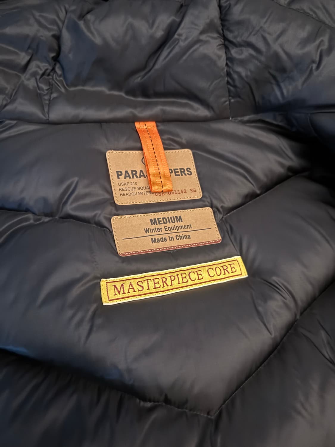 파라점퍼스 고비 22fw s급  상품이미지3