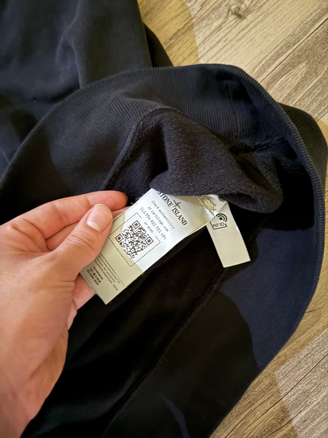 스톤아일랜드 맨투맨 블랙 L 상품이미지2