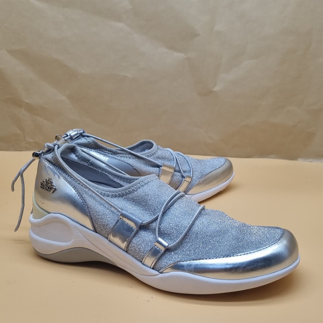 코나리나 스폐셜 메쉬 스니커즈250 상품이미지1