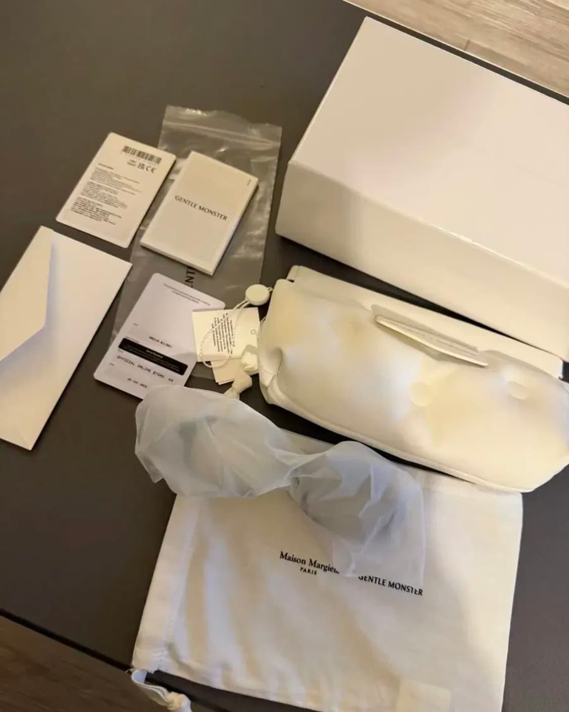 (새상품) 젠틀몬스터 X 마르지엘라 MM210 블랙 브라운 상품이미지4