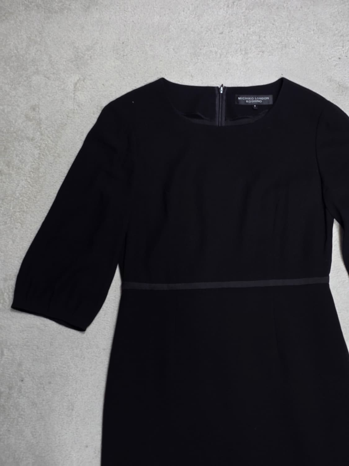미치코 코시노 런던 블랙 반팔 원피스 상품이미지2