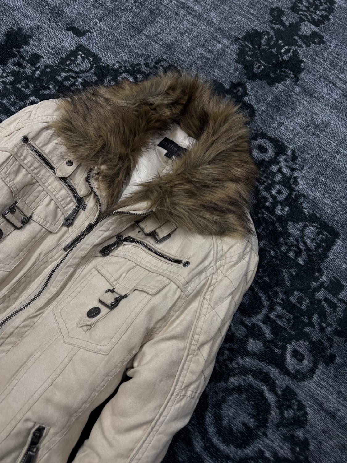 In the attic 00s trimming fur jacket 상품이미지3