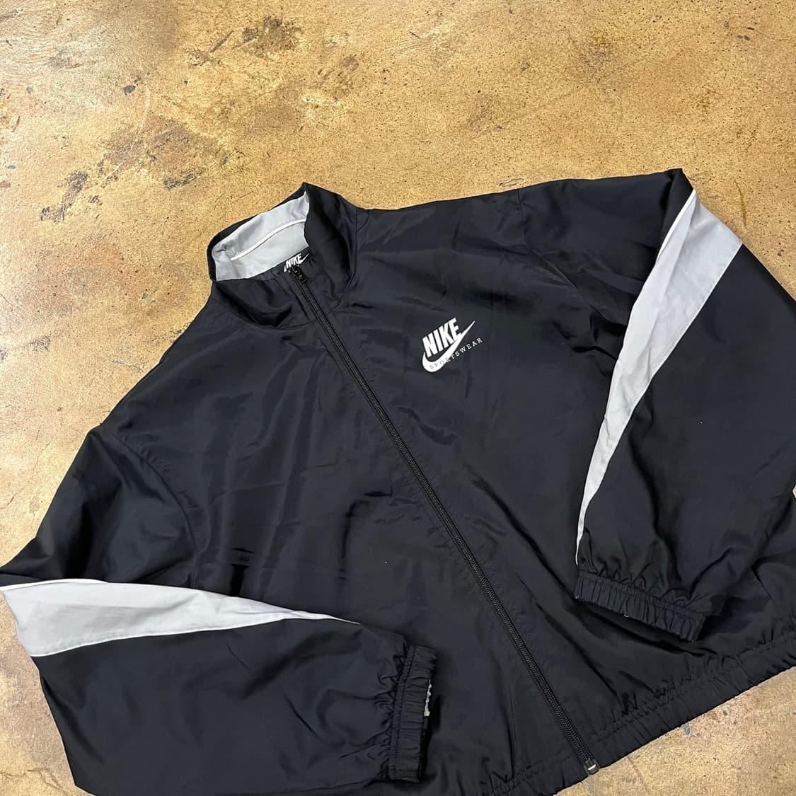 [정품/XL] 나이키 블랙 화이트 바람막이 자켓 b18 상품이미지1