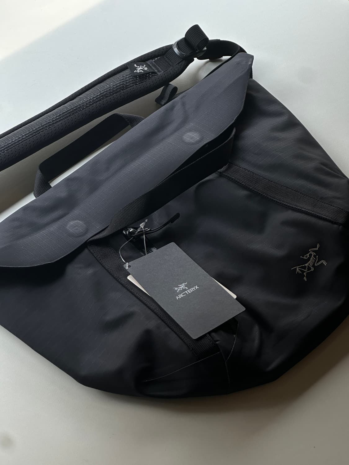 아크테릭스 그렌빌 10 크로스 블랙 (새상품)  상품이미지4