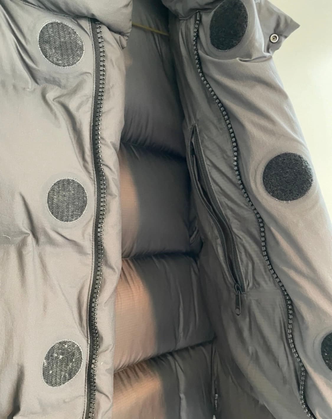 NORTH FACE 그레이 패딩 M사이즈 상품이미지5