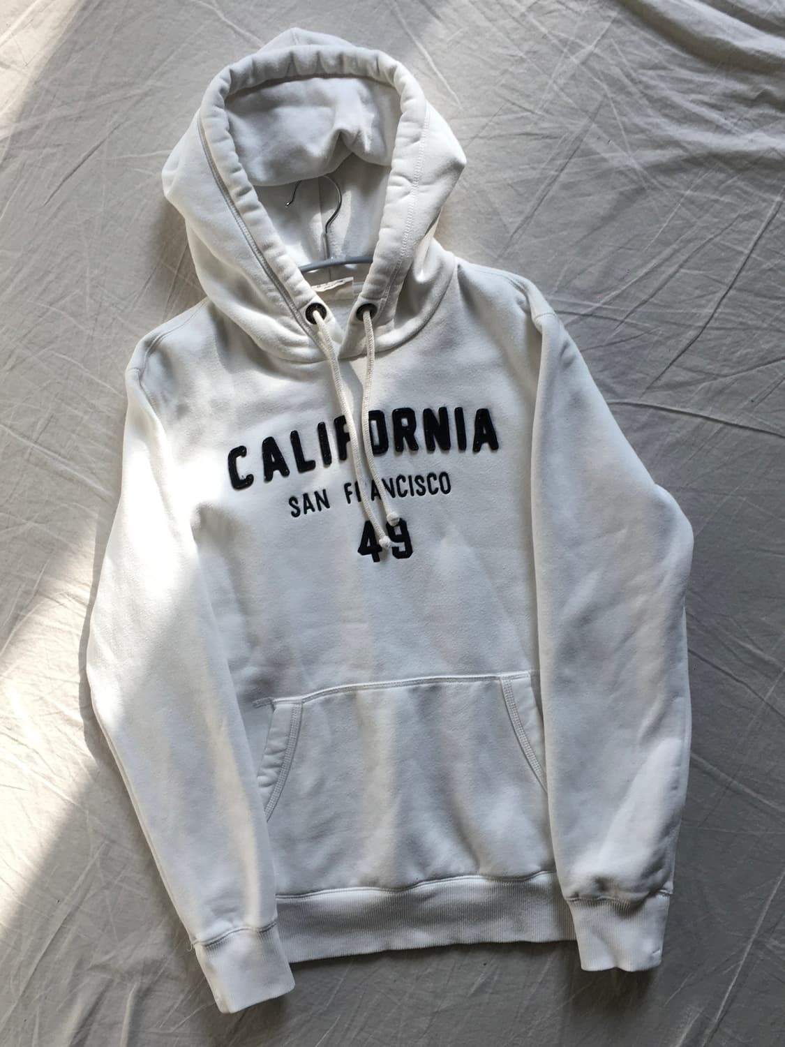 후아유 자수로고 후드티 상품이미지3