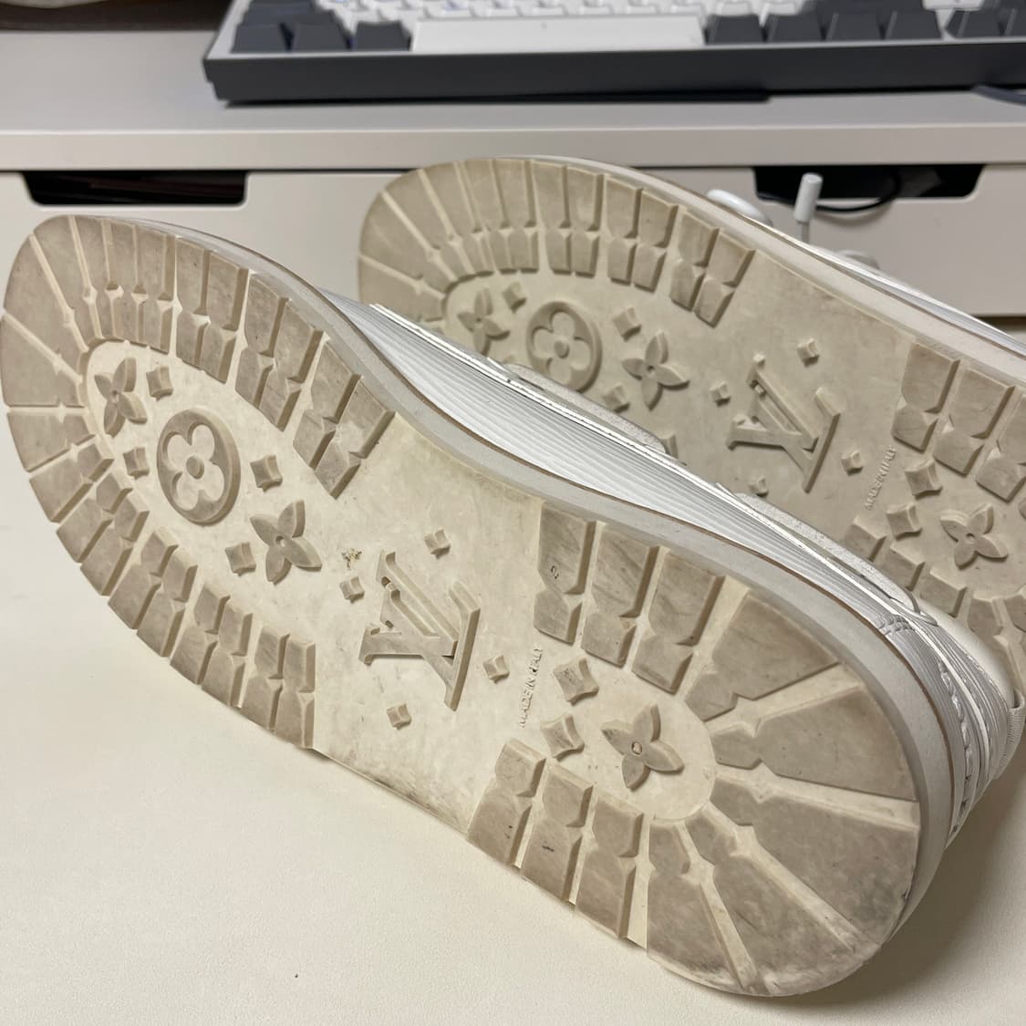 루이비통 에피 보트슈즈  9 상품이미지7