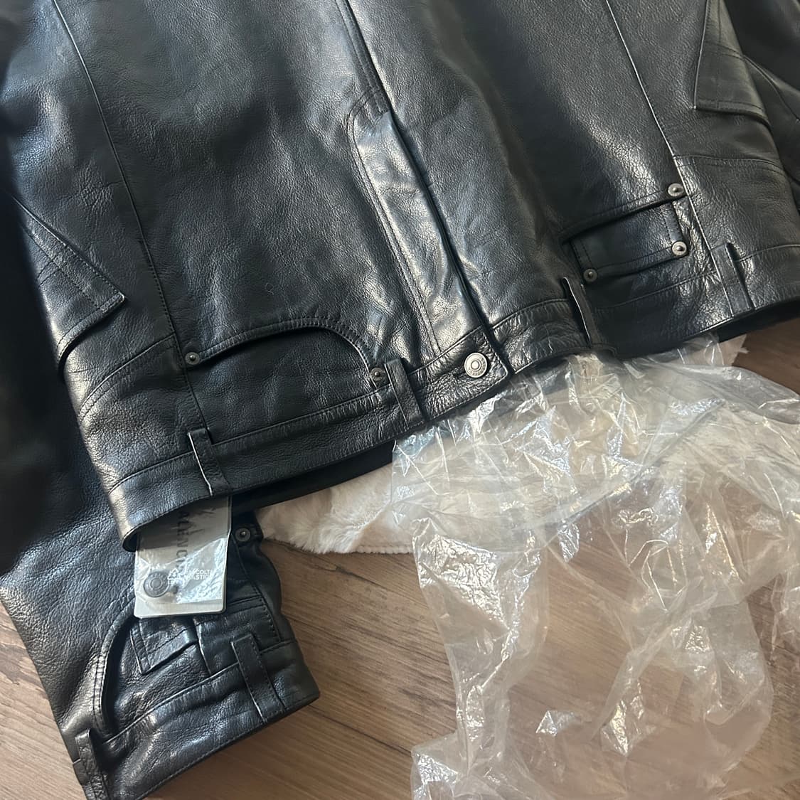 발렌시아가 디컨스트럭티드 레더 자켓 상품이미지8