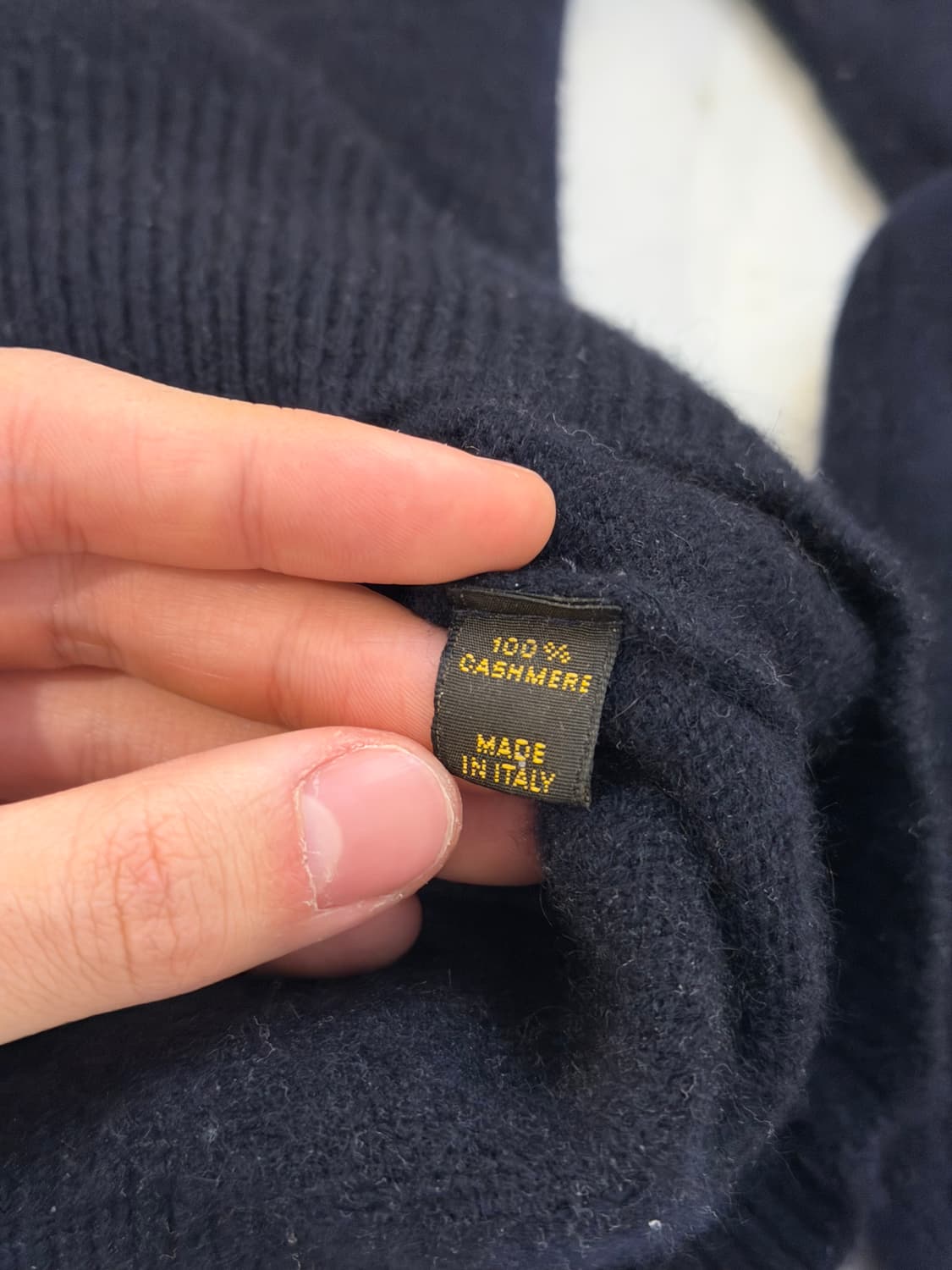 로로피아나 캐시미어 폴로 카라 니트 블랙 상품이미지5