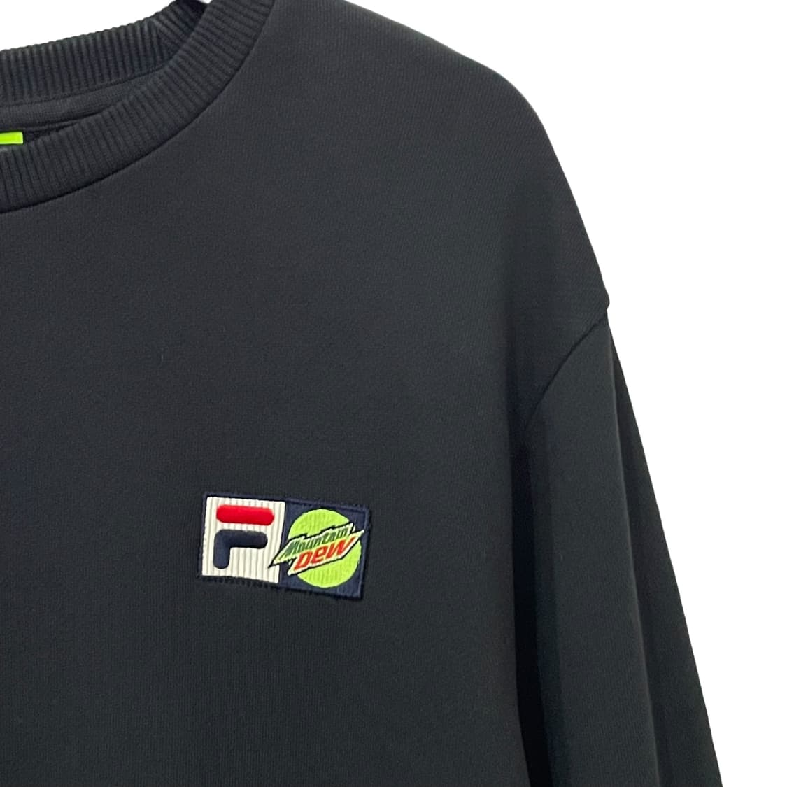 휠라 x 마운틴듀 자수 로고 맨투맨 상품이미지5