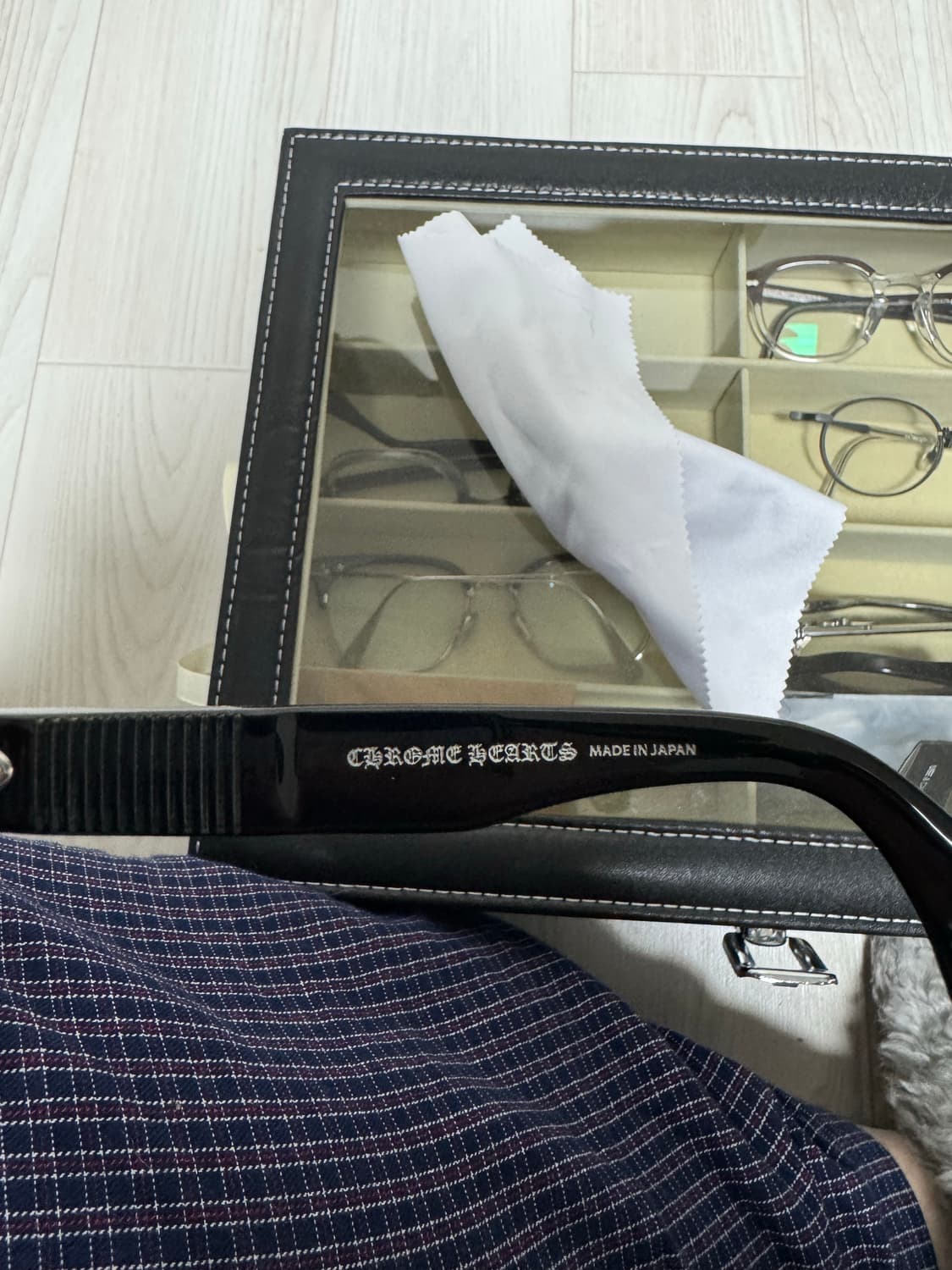 크롬하츠 윌도 블랙실버 판매합니다.(최종가격) 상품이미지3