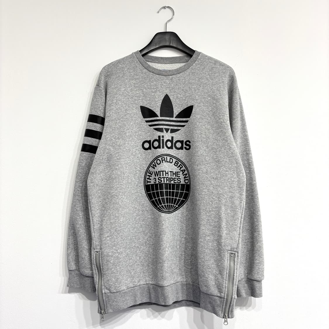 아디다스 맨투맨 상품이미지1