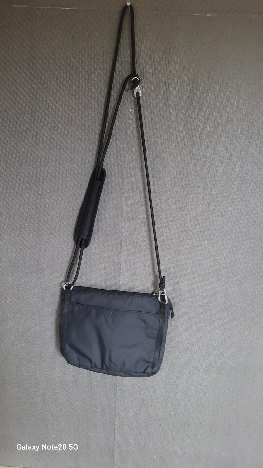 룰루레몬 크로스백 상품이미지2